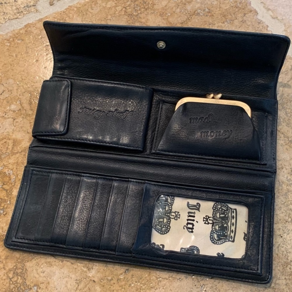 Juicy Couture - Black Tri- Fold Wallet